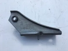 Опорный кронштейн правый BMW 5 6 7 8 F90 G30 G31