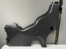 Облицовка днища бака задняя правая BMW 5 G30