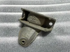 Скоба стабилизатора задняя левая BMW 5 7 G30 G11