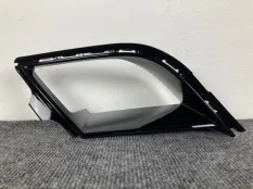 Решетка впуска воздуха передняя левая BMW 7 G70