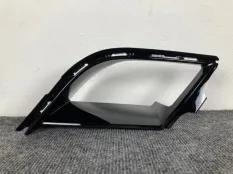 Решетка впуска воздуха передняя правая BMW 7 G70