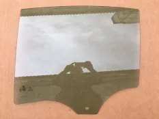 Стекло двери заднее левое BMW 5 F90 G30 2015