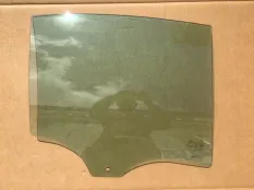 Стекло двери заднее правое BMW 5 F90 G30 2018