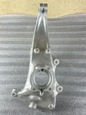 Опора поворотная передняя левая BMW 5 G30 G31 G14