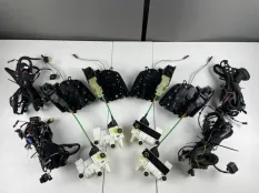 Комплект доводчиков дверей BMW 5 F90 G30 G31 G38