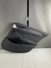 Обшивка двери задняя правая BMW 5 G30 G31