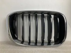 Передняя декоративная решетка (ноздри) правая BMW