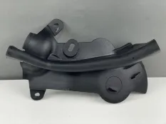 Уплотнитель капота правый BMW 8 5 F90 G30 G31 G38