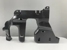 Кожух рулевой рейки правый BMW 5 6 7 8 F90 G30 G31