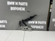 Петля капота правая BMW 5 6 7 8 F90 G30 G31 G32