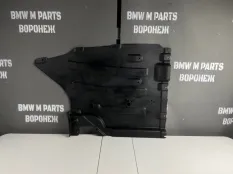 Облицовка днища бака правая BMW X3 G01 F97