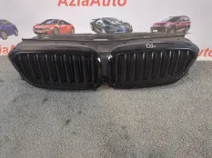 Решетка радиатора BMW 5-Series G30