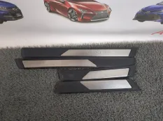 Накладка на порог салона Lexus ES 7