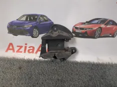 Кронштейн задний правый Mazda 6 GJ