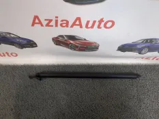 Амортизатор крышки багажника правый Hyundai Tucson