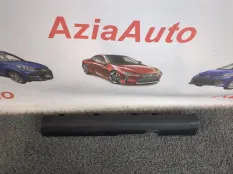 Накладка на порог салона передняя правая Hyundai