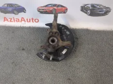Кулак поворотный передний правый Toyota Rav4 50