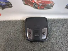 Плафон подсветки салона Kia Stinger