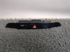Кнопка аварийной сигнализации Hyundai Tucson TL