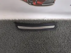 Молдинг порога задний правый Kia Stinger