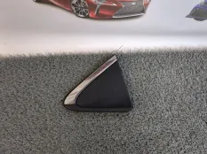 Накладка крыла задняя правая Toyota Corolla E210