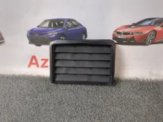 Решетка вентиляционная задняя Toyota Rav4
