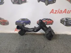 Резонатор воздушного фильтра Toyota C-HR 1