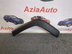 Накладка крыла задняя левая Toyota Rav4 50