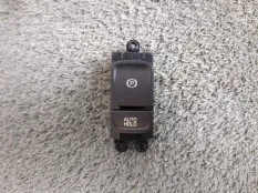 Кнопка стояночного тормоза Kia Ceed 3