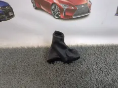 Кожух ручки КПП Toyota Camry XV70