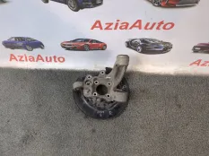 Кулак задний правый Honda CR-V 4