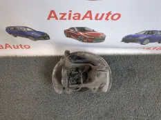 Кулак поворотный передний правый Kia Stinger 1
