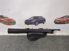 Накладка на порог салона задняя правая Kia Stinger