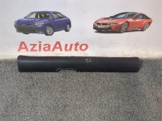 Накладка на порог салона передняя левая Kia