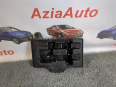 Крепление аккумулятора Kia Sportage QL