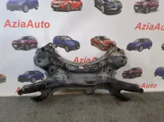 Подрамник передний Toyota Corolla E180
