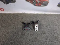 Петля двери задняя правая Toyota Rav4 50