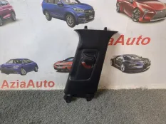 Накладка центральной стойки правая Toyota Corolla
