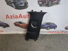 Накладка центральной стойки правая Toyota Corolla