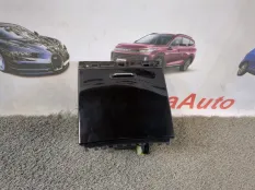 Бардачок между сиденьями Kia Sorento Prime