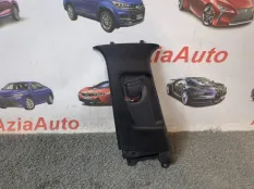 Накладка центральной стойки левая Toyota Corolla