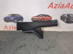 Накладка на порог салона задняя левая Toyota