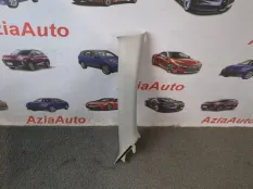 Накладка стойки лобового стекла правая Mazda 3 BM