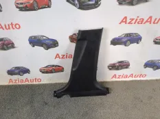 Накладка центральной стойки правая Kia Stinger 1