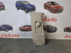 Накладка центральной стойки левая Toyota Camry