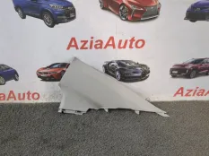 Накладка на стойку кузова задняя правая Mazda 3 BM