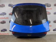 Крышка багажника Kia Stinger 1
