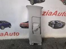Накладка центральной стойки левая Toyota Corolla