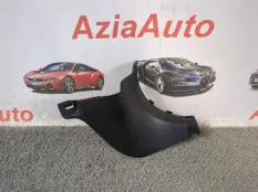 Накладка на порог салона передняя правая Mazda 3
