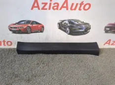 Накладка на порог салона передняя левая Mazda 3 BM